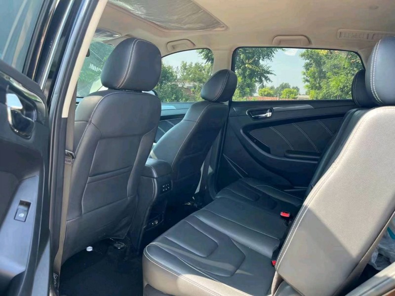 保定21年东风风光7