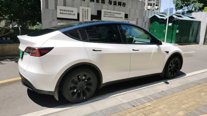 蘇州22年特斯拉MODEL Y7