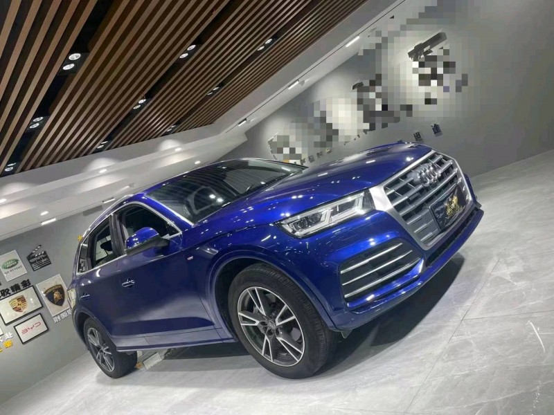 成都18年奥迪Q52