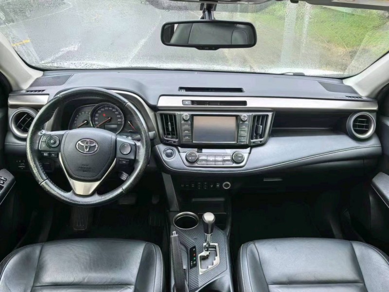广州15年丰田RAV48