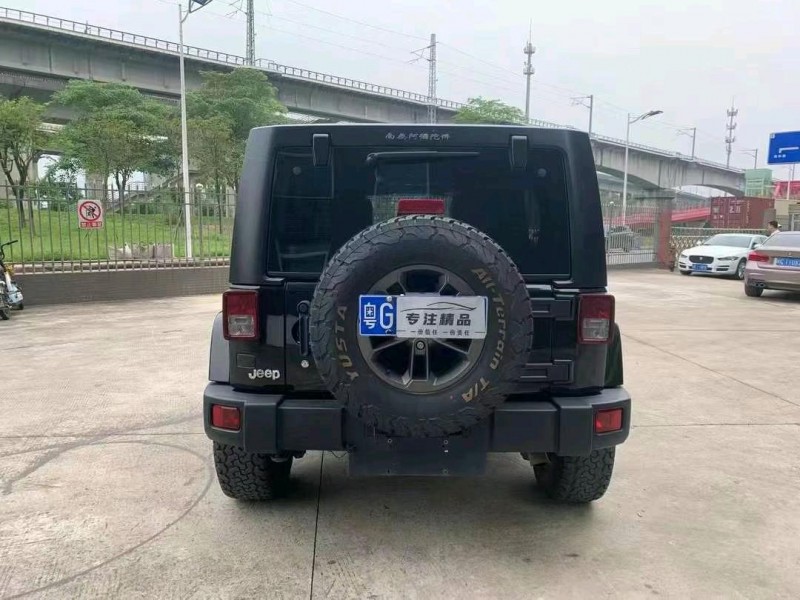 佛山18年Jeep牧马人9