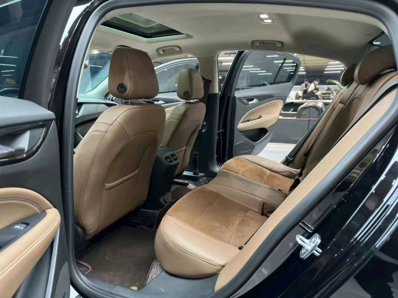 成都23年别克君威6