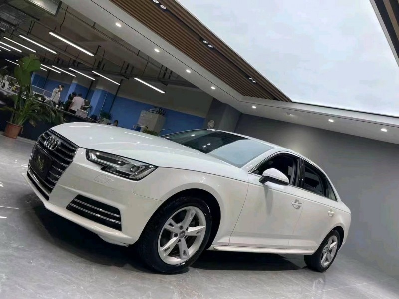 成都17年奥迪A4L3