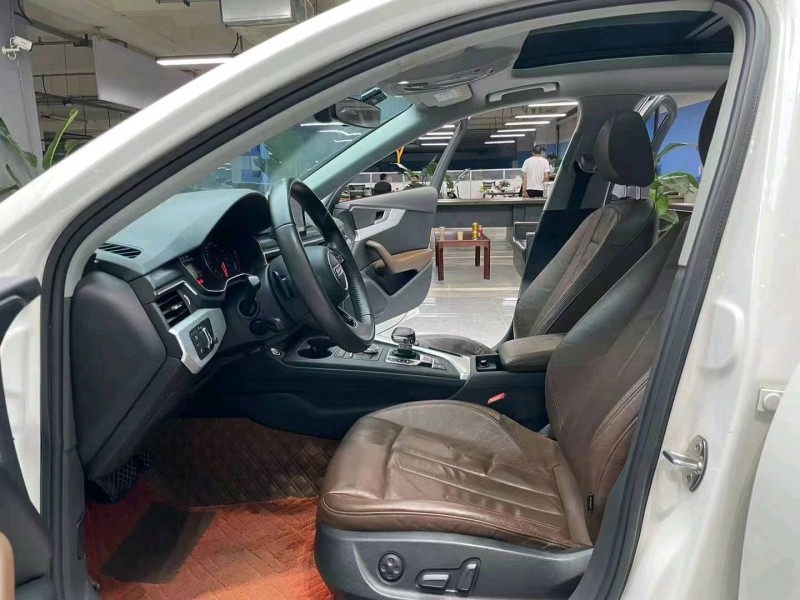 成都17年奥迪A4L5