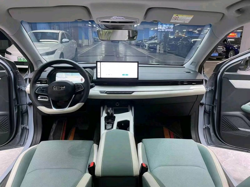 成都23年吉利雷神4