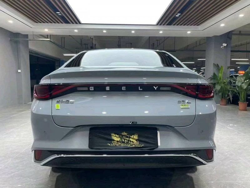 成都23年吉利雷神7