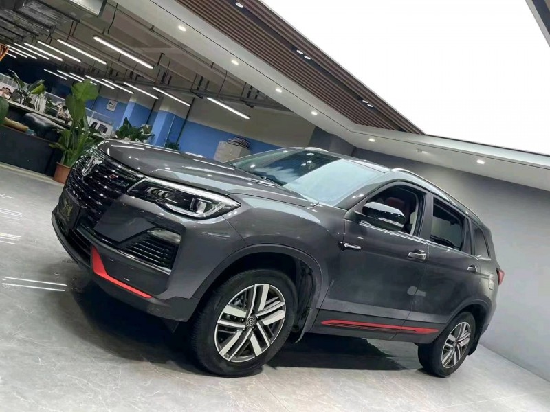 成都24年长安汽车CS753