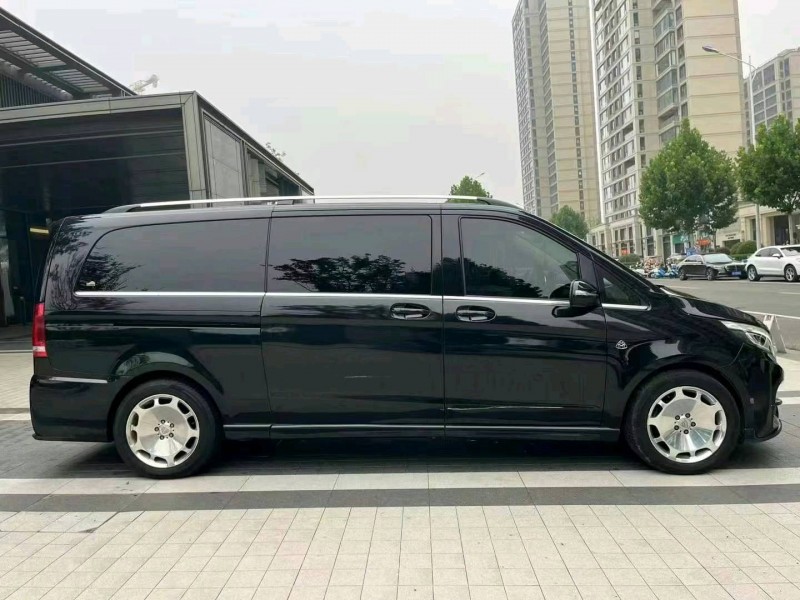 徐州19年奔驰V8