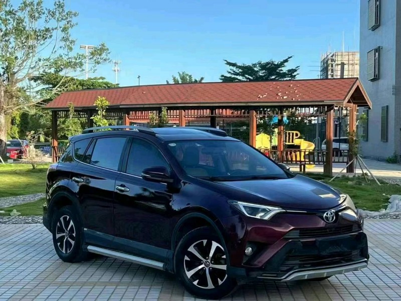 汕头17年丰田RAV4荣放2