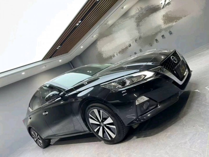 成都22年日产天籁2