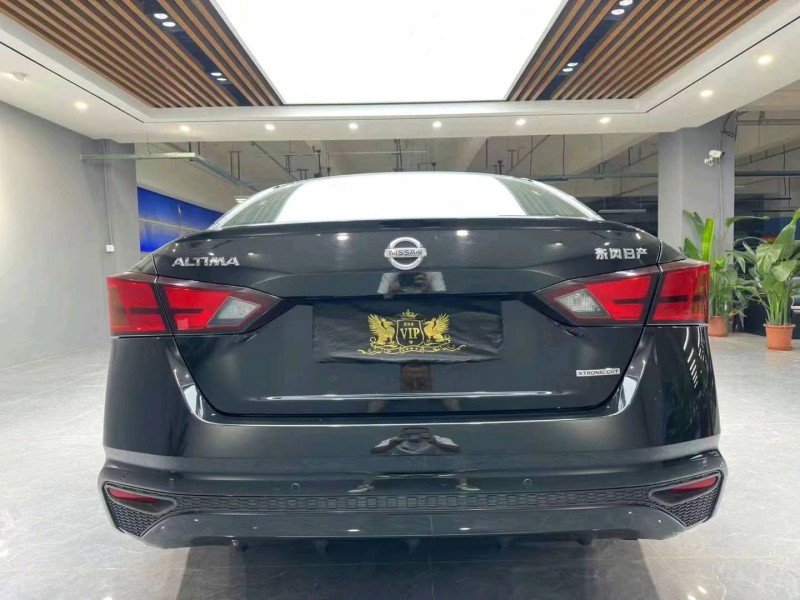 成都22年日产天籁7