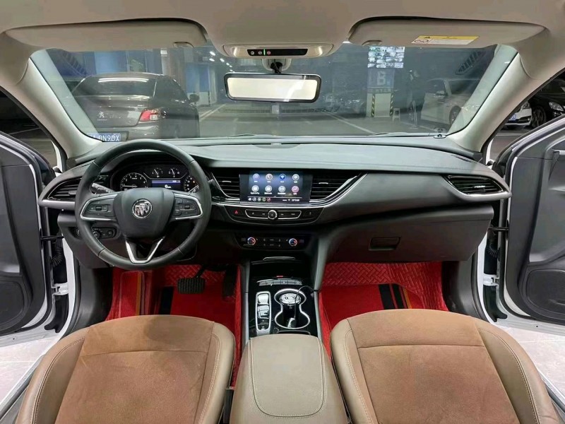 成都23年别克君威3