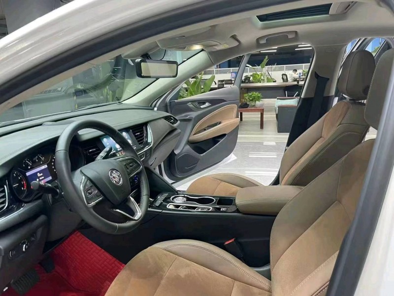 成都23年别克君威6