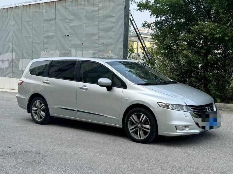 青岛10年本田奥德赛3