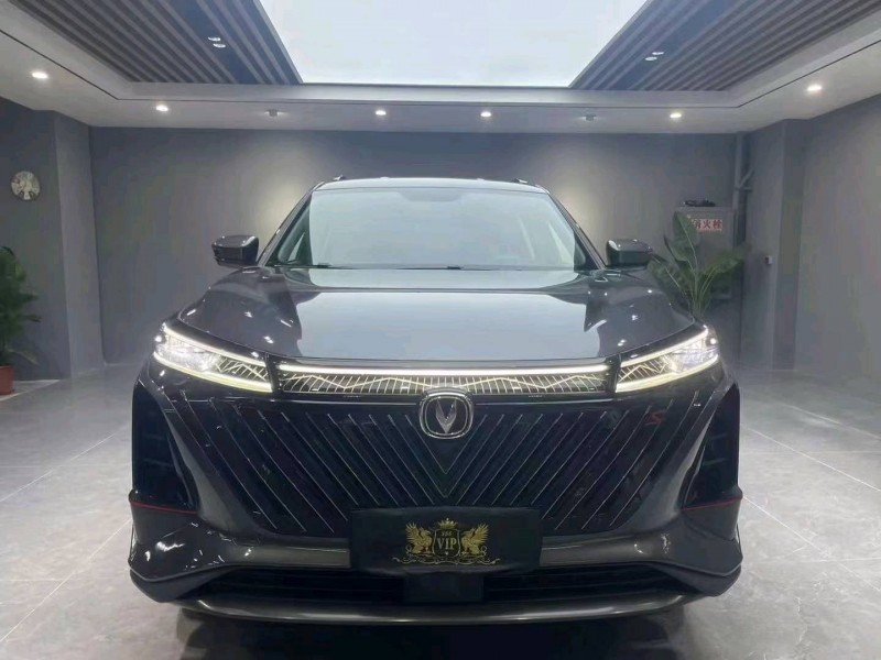 成都23年长安汽车CS751