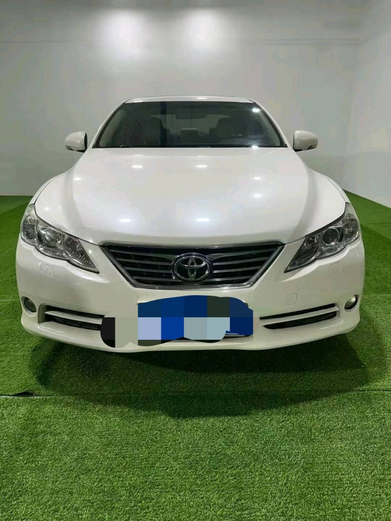 保定12年丰田锐志1