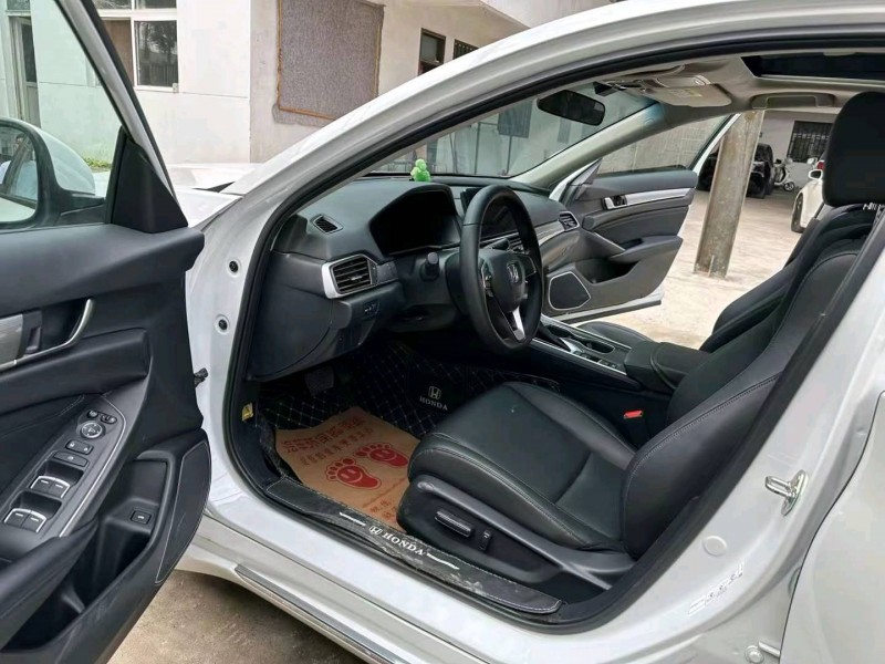 徐州22年本田雅阁4