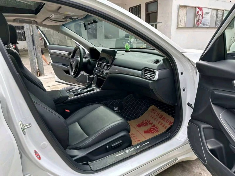 徐州22年本田雅阁6