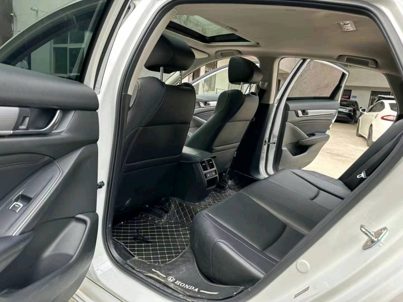 徐州22年本田雅阁8