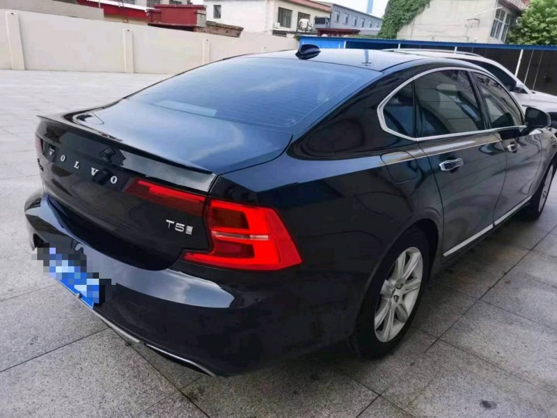 保定17年沃尔沃S904