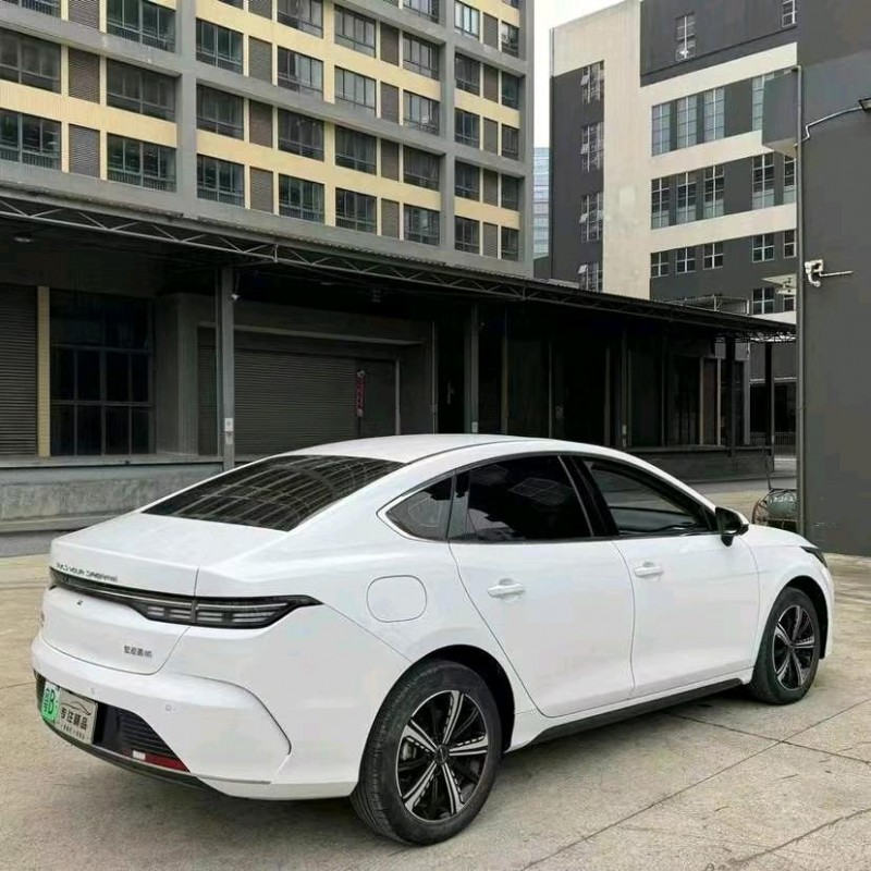 佛山23年比亚迪驱逐舰7