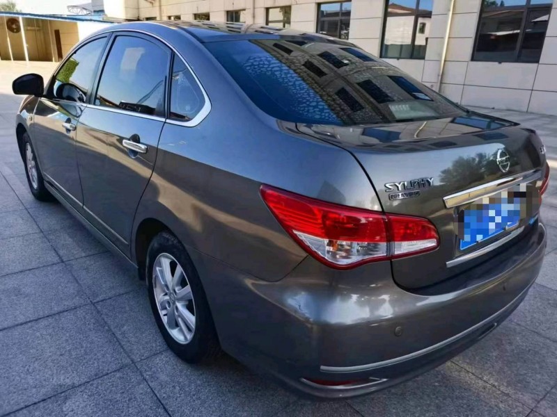 保定18年日产轩逸7