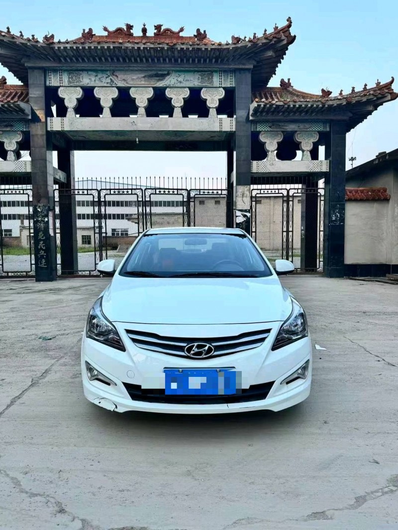 保定16年现代瑞纳1