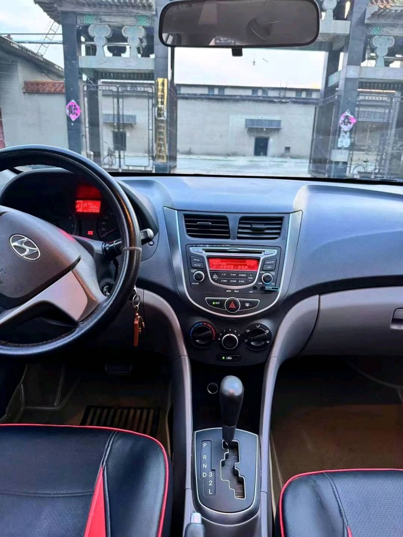 保定16年现代瑞纳6