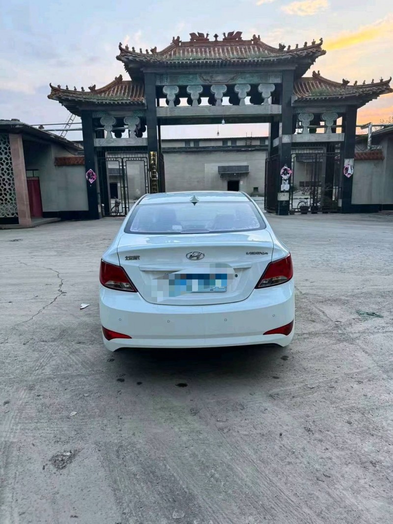 保定16年现代瑞纳9