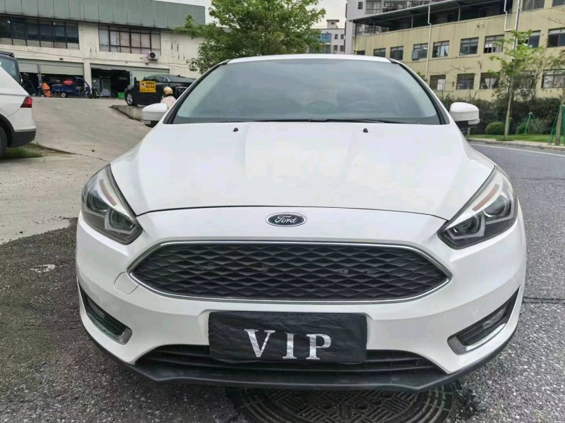 广州17年福特福克斯1