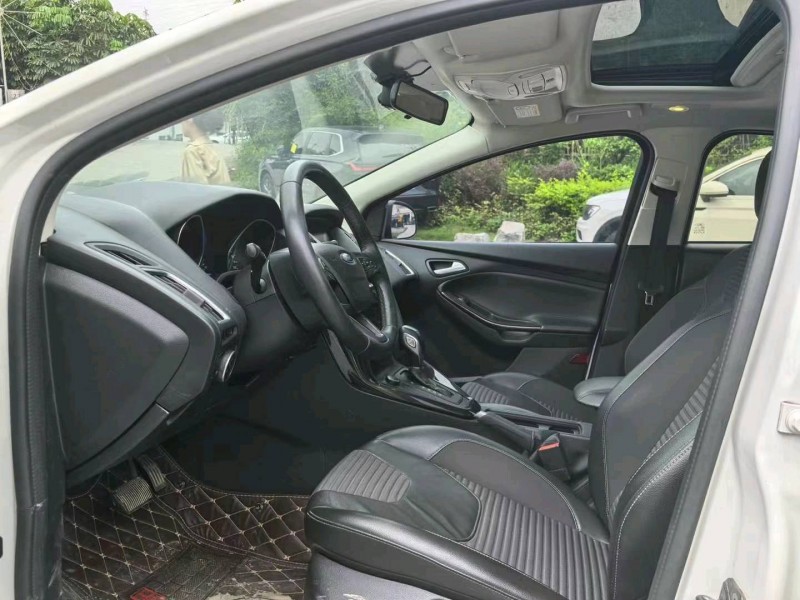 广州17年福特福克斯8