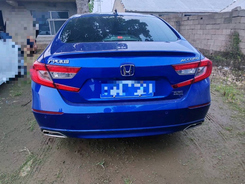 临沂19年本田雅阁3