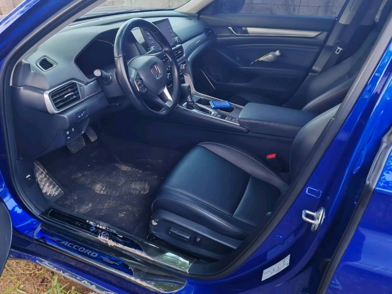 临沂19年本田雅阁4