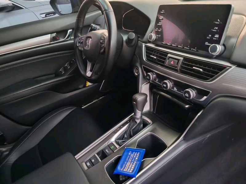 临沂19年本田雅阁9