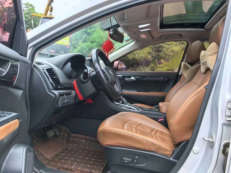 广州17年东风风度7