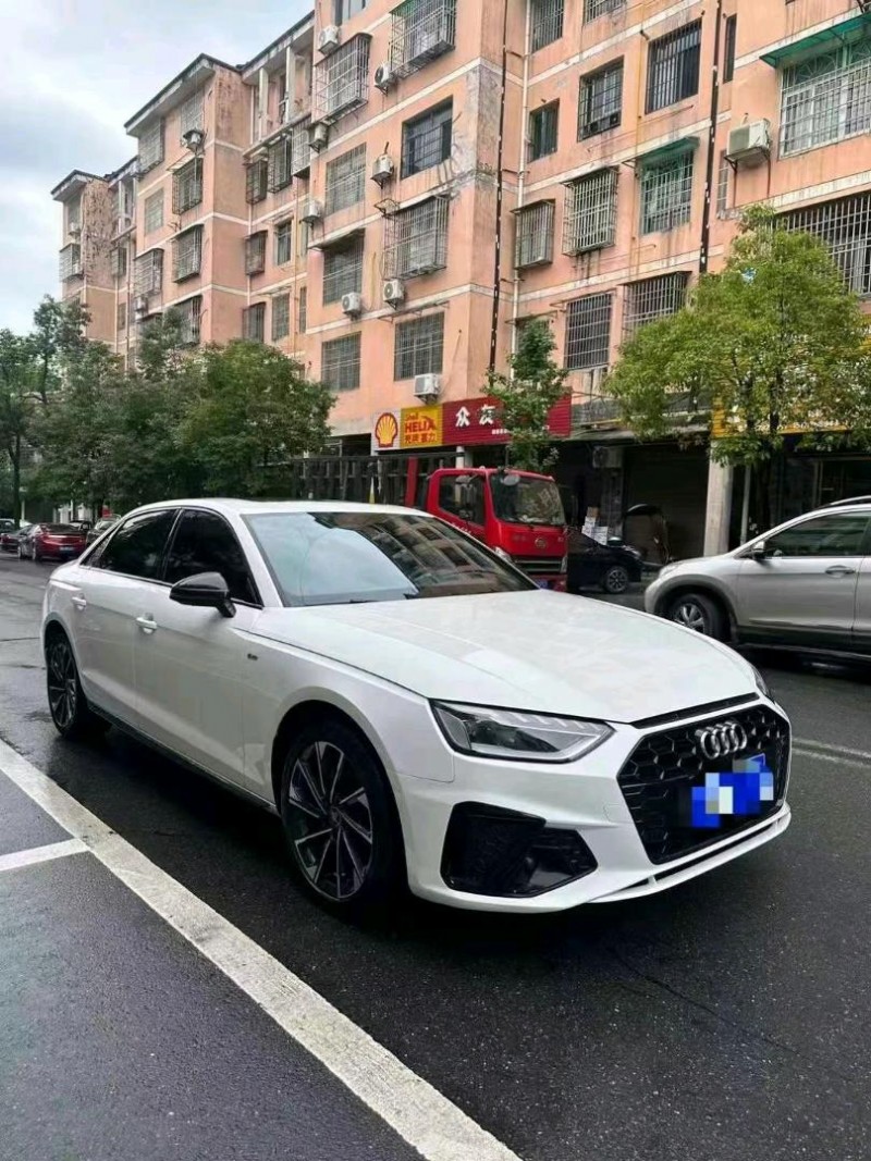 岳陽23年奧迪A4L3