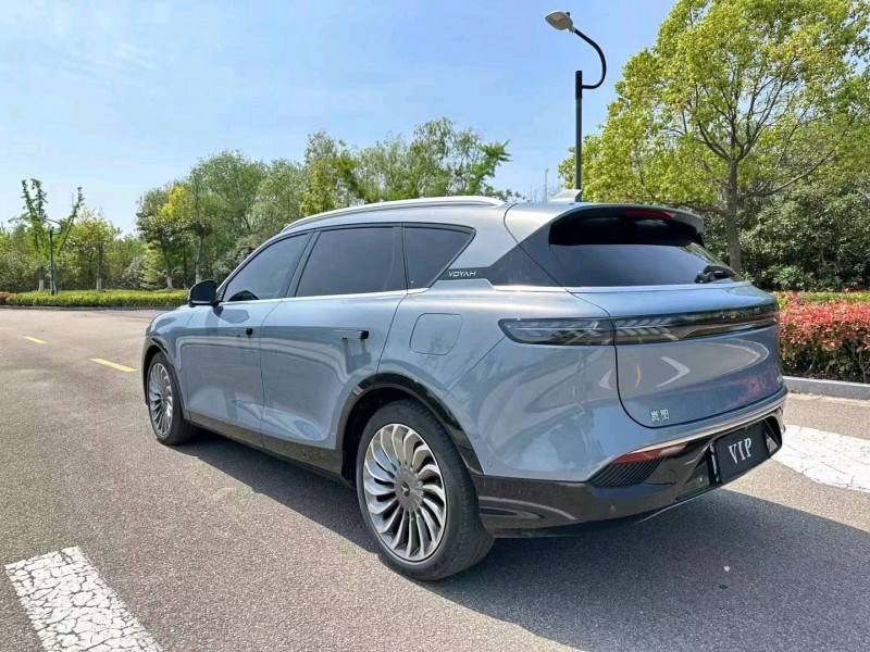 南通22年嵐圖汽車FREE6