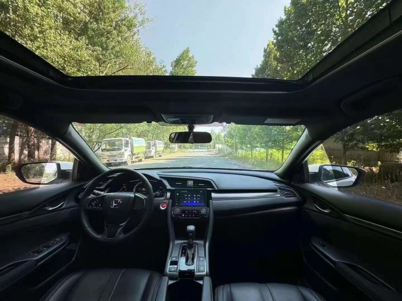 菏泽22年本田思域4