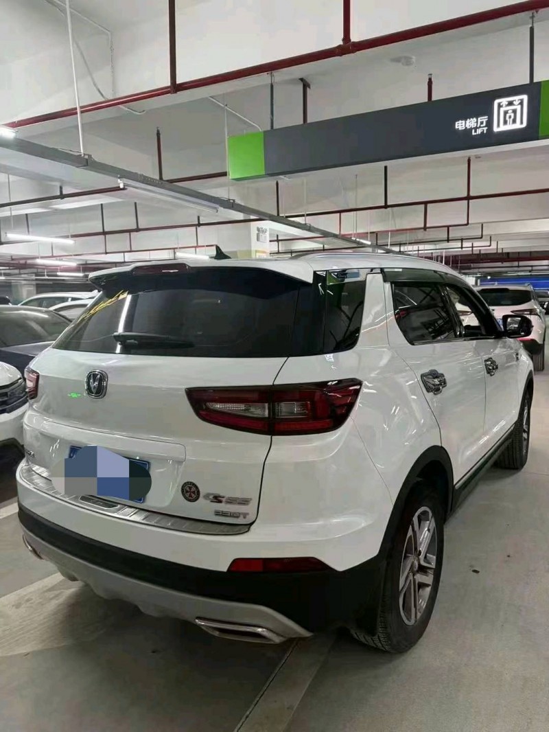 重庆19年长安汽车CS554