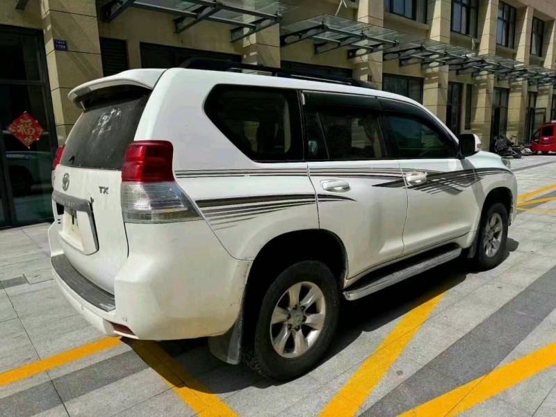潍坊13年丰田普拉多7