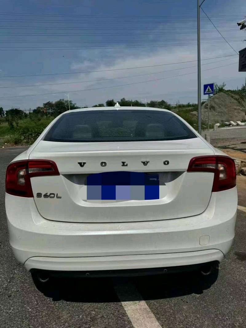 重庆16年沃尔沃S60L6
