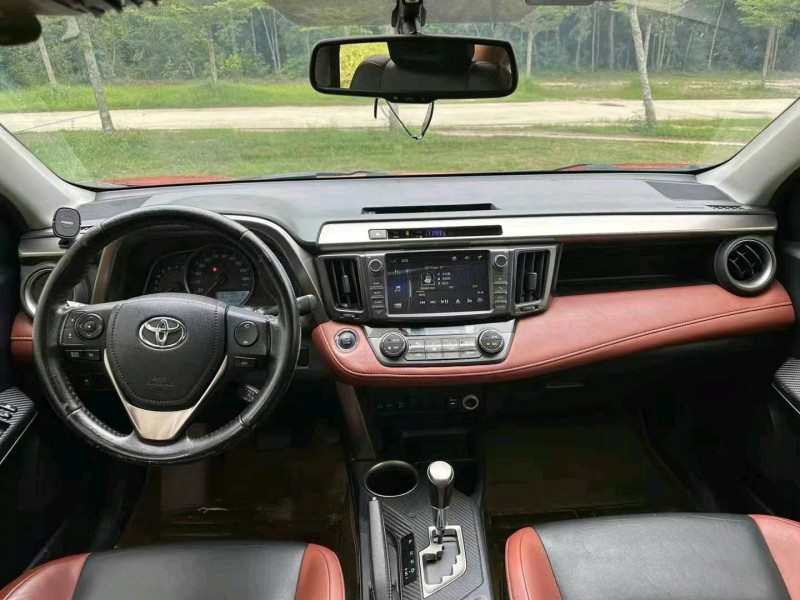 潮州14年豐田RAV4榮放2
