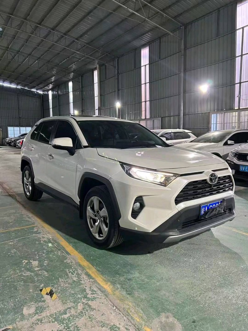揭陽21年豐田RAV4榮放2