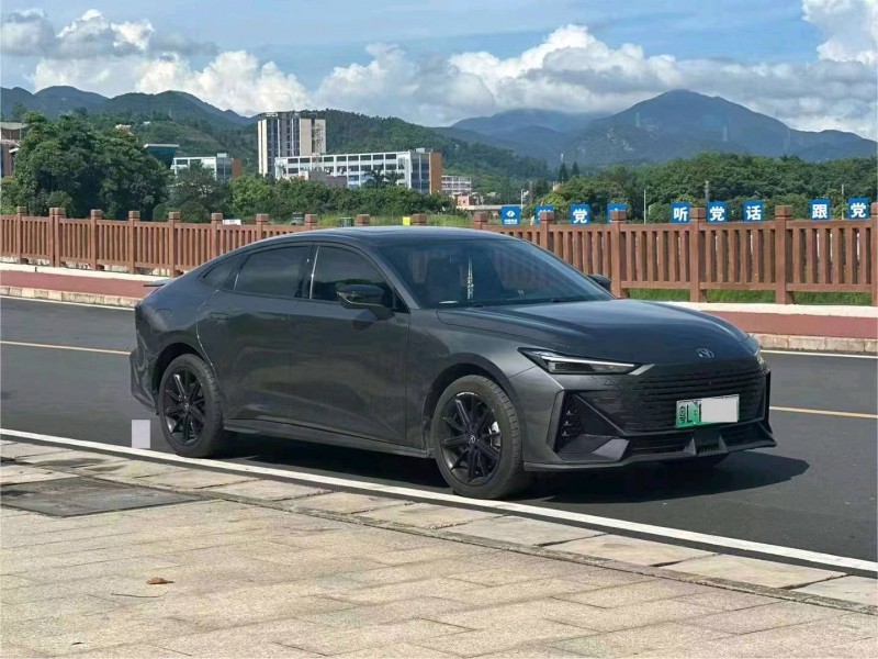 河源23年長安汽車UNI-V2