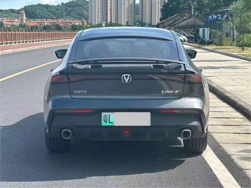 河源23年長安汽車UNI-V5