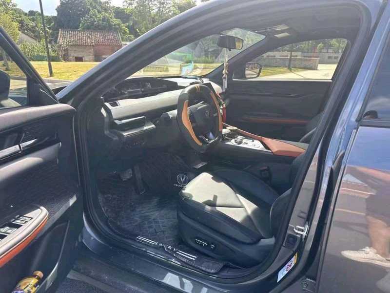 河源23年長安汽車UNI-V8