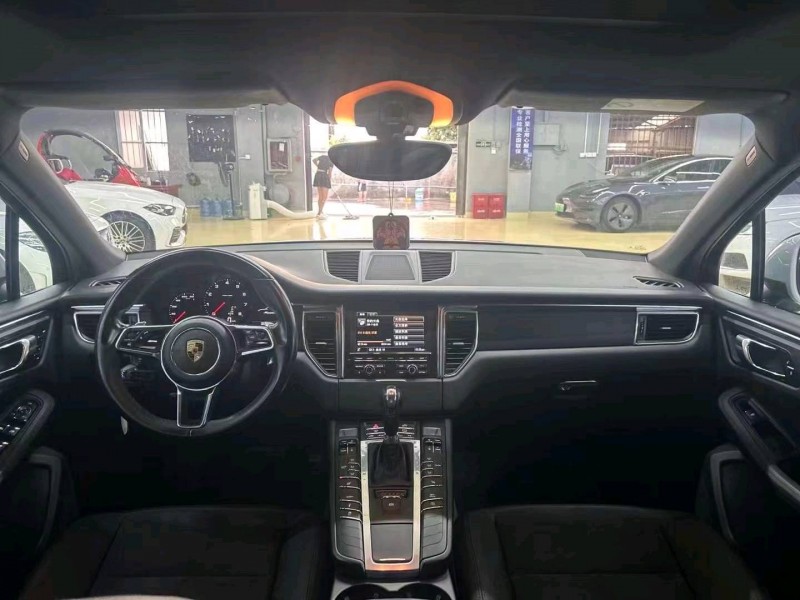 珠海15年保時捷Macan5