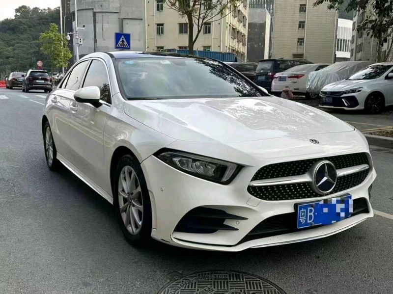 汕头19年奔驰A2