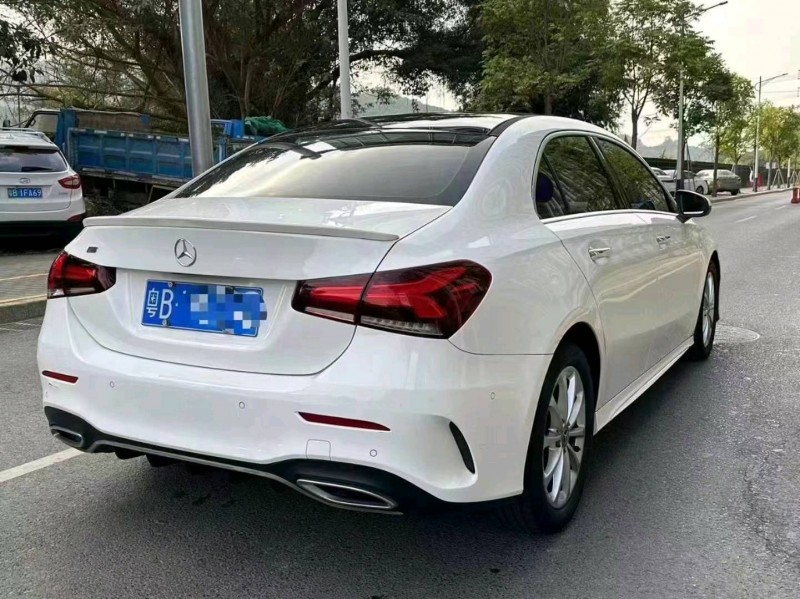 汕头19年奔驰A5