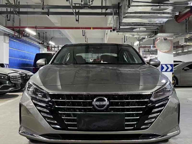 成都24年日产天籁1